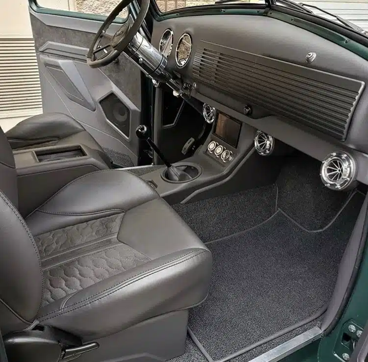 Billet dash kit with mounting hardware for 47-53 Advance Design truck