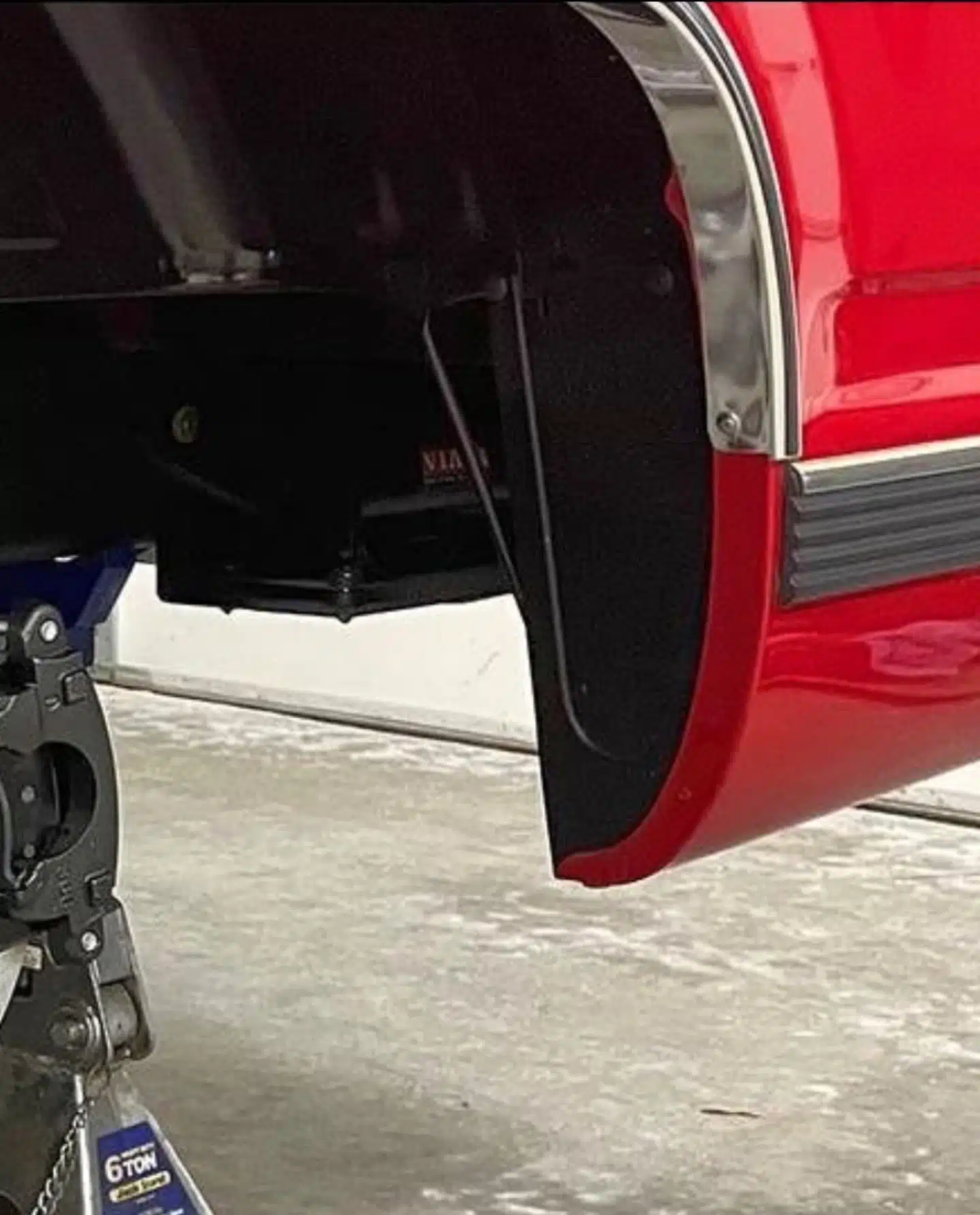 Inner fender fillers installed on 1988-98 Chevy truck