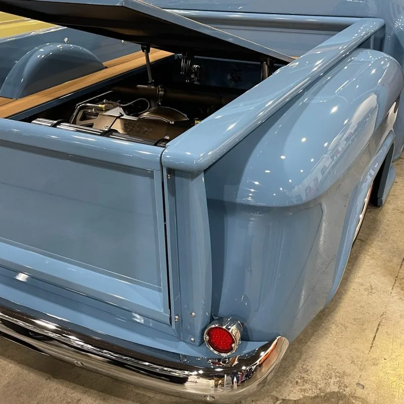 Radius bed corner accessory for a 1955-59 Chevy truck bed side