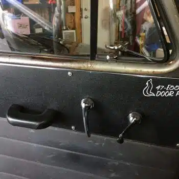 47-E55_Door_Panel_Install (4)
