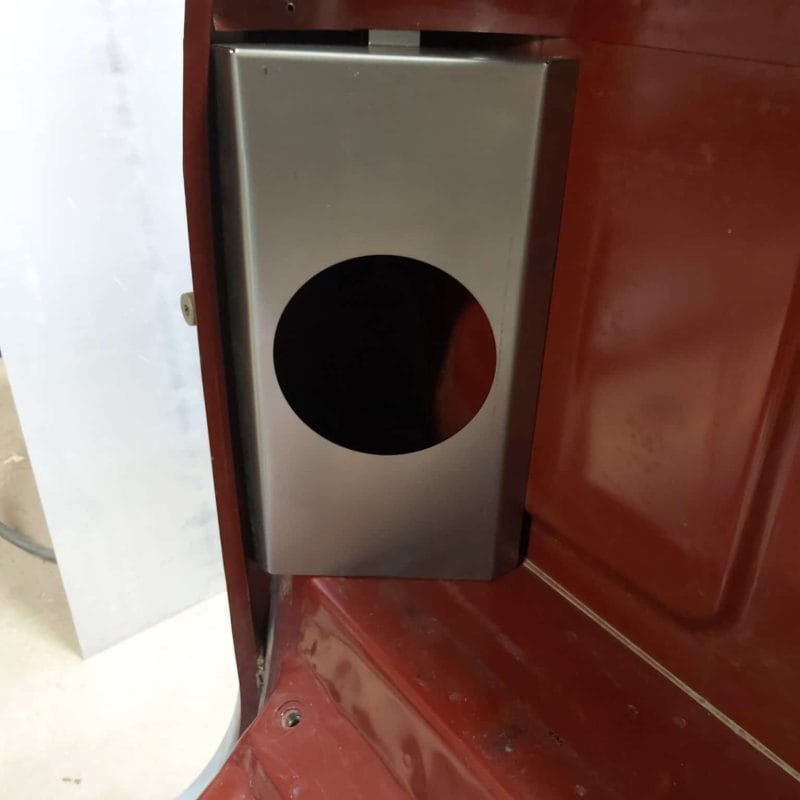 73-87 Custom GMC Chevy Squarebody C10 Truck Speaker Brackets Installed 1973-1987 Custom GMC Chevy Squarebody C10 Truck Speaker Brackets Installed