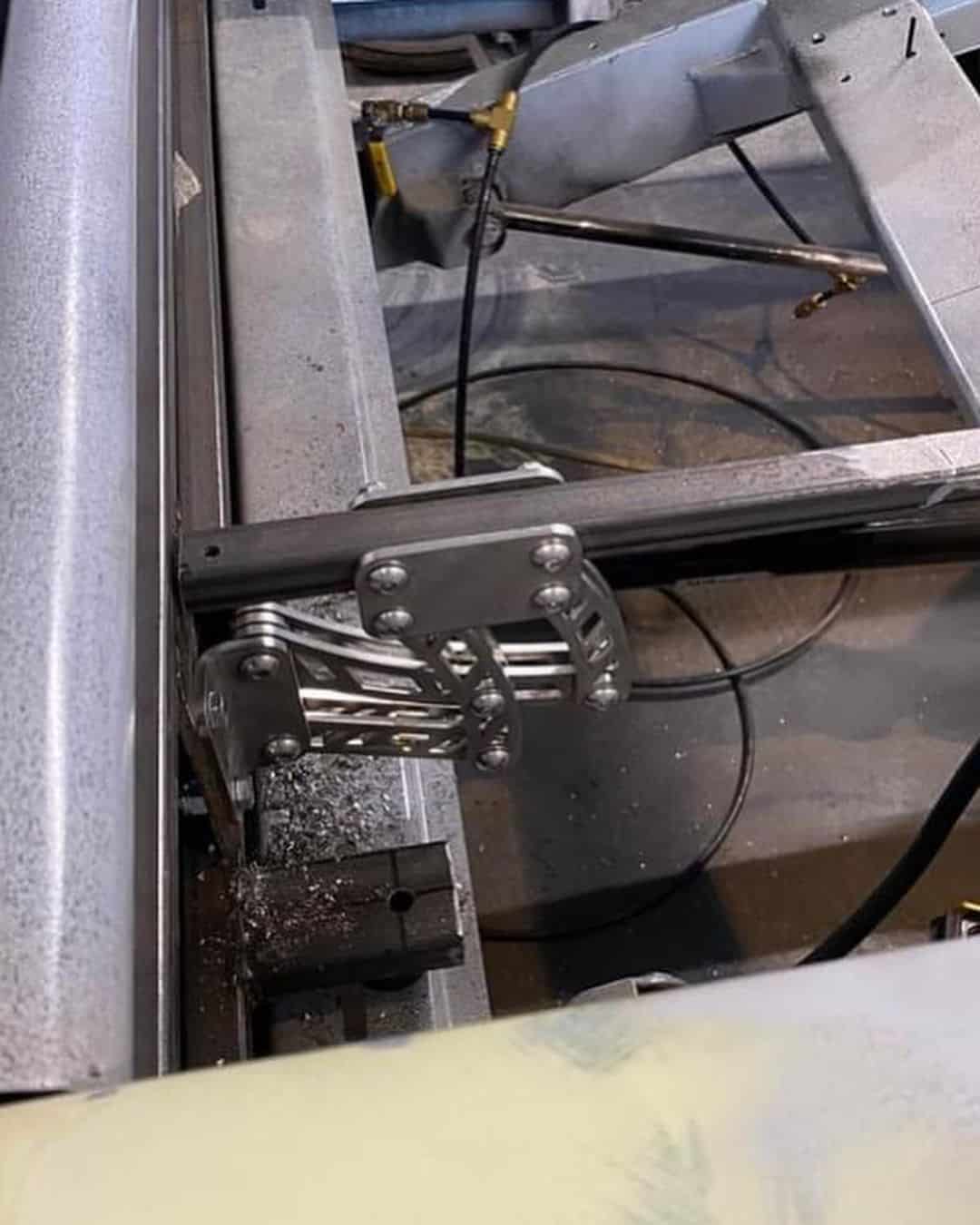 Tilt Bed Scissor Hinges (All Trucks) LS Fabrication