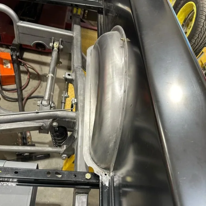 Pair of universal wheel tubs for truck beds, alternate angle