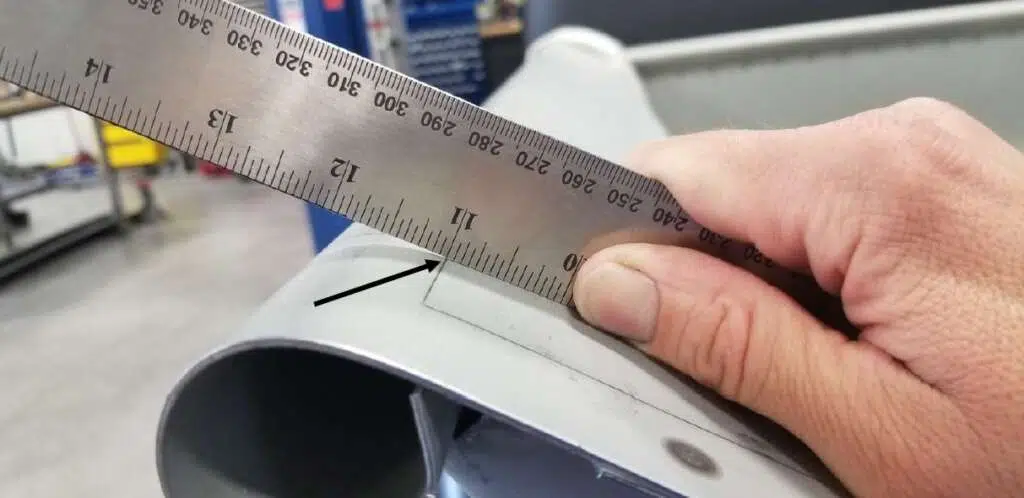 Using straight edge ruler to find radius start point on bed rail
