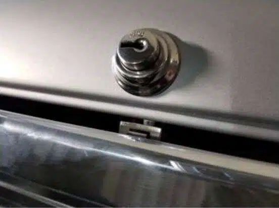 Testing glove box door close for latch clearance