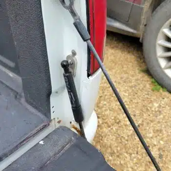 Tailgate Saver Shock (Strut) – 94-04 S10 GMC Chevy Truck — installed