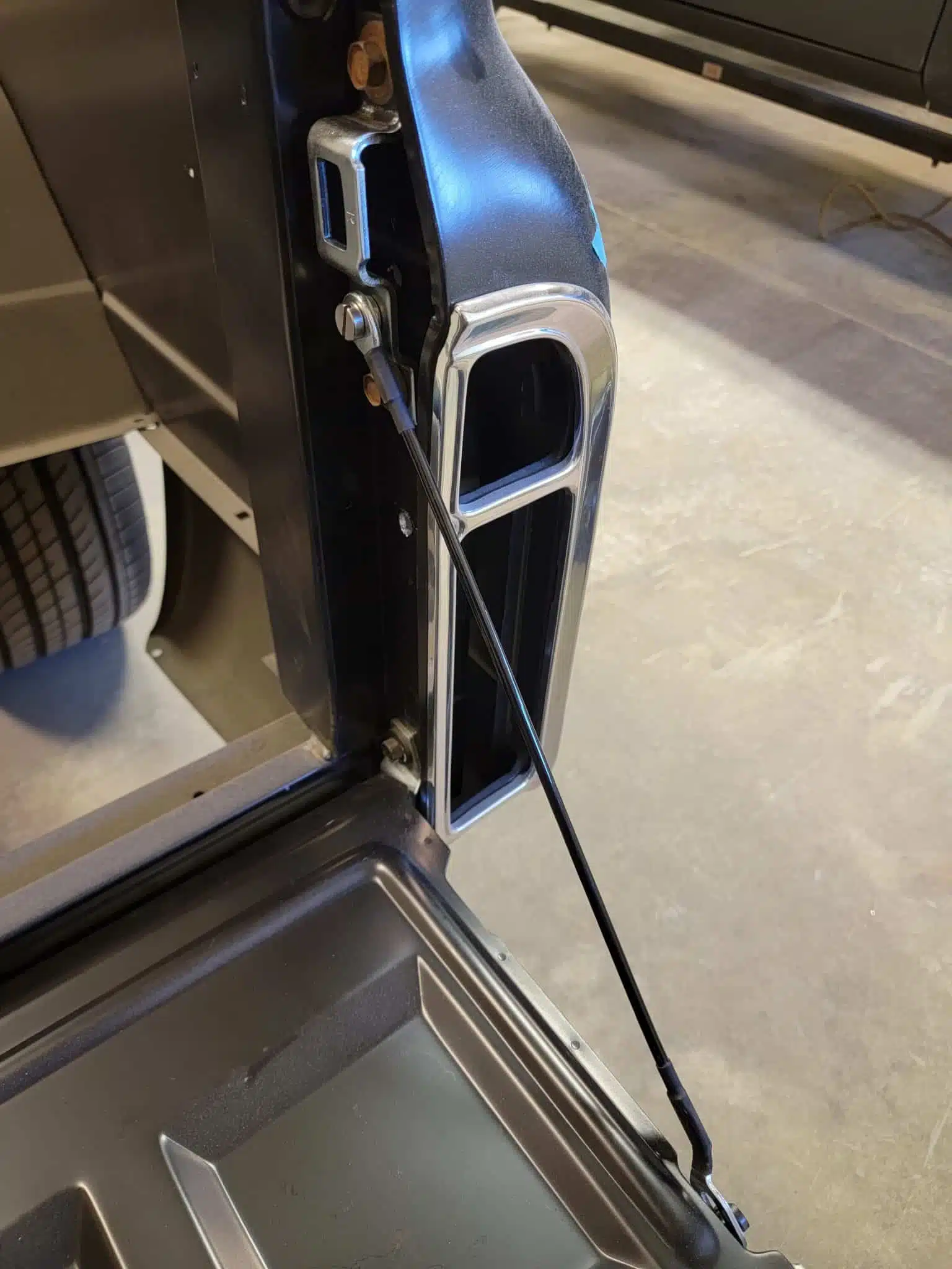 Tailgate Cable Installation for 1967-1972 Trucks