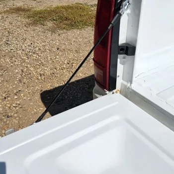 1982-1994-s10-tailgate-cables-chevy-truck-installed-white-truck-canada 1982-1994-s10-tailgate-cables-chevy-truck-installed-white-truck-canada