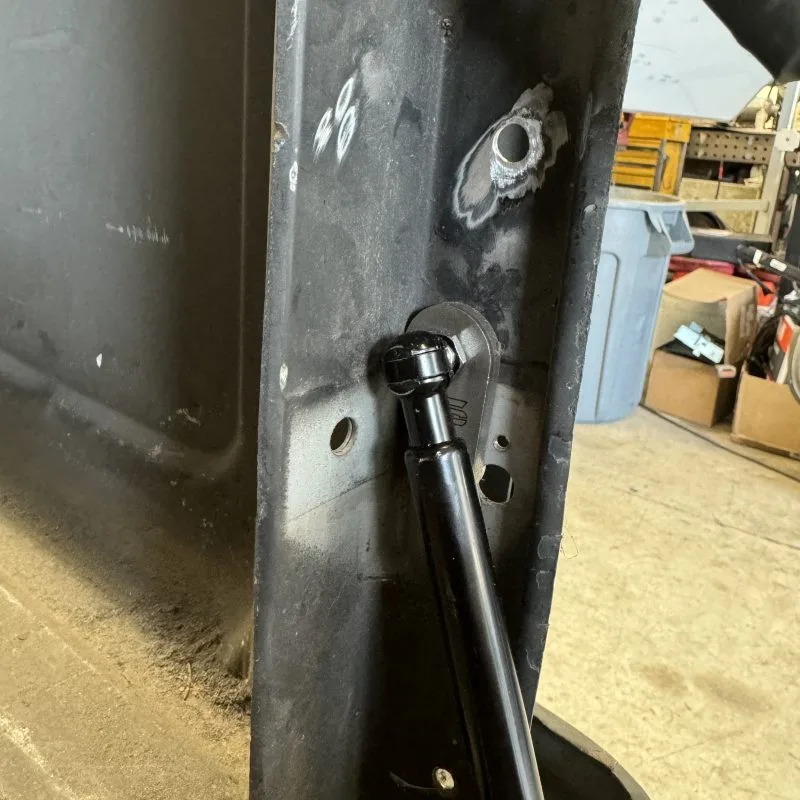 Tailgate Saver Shock (Strut) – 82-93 S10 GMC Chevy Truck — customer photo