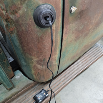 trickle-charge-adapter-fuel-filler-relocation-kit