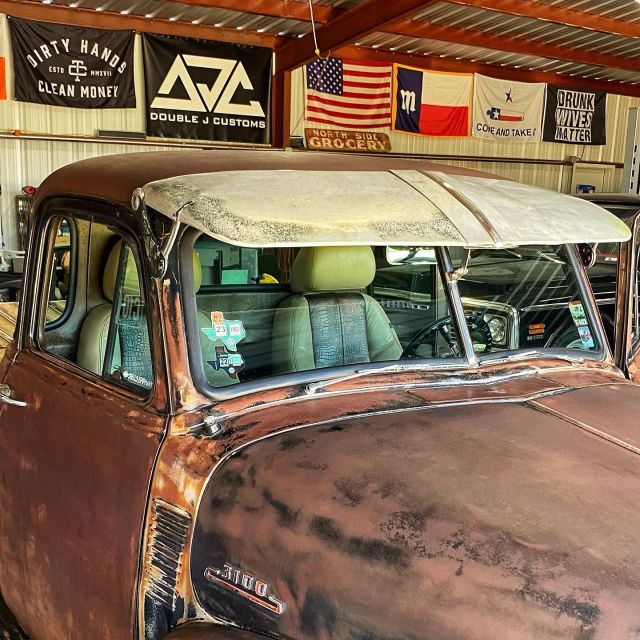 Ol #doobie now has the c10sinthepark sticker. Now to finish detailing.
#jbellsepiphany #1953 #chevy #3100 #5window #53chevy #chevy3100 #patina #classictruck #streettruck #patinatruck #customtrucks #farmtruck #chevytrucks #3100crew #bagged #baggedpatina #baggedlife #baggedlifestyle #baggedtrucks #slammed_truck #airlift #sweetpatina #patina_transport #foreversharp #americanracing #automotivephotography #c10sinthepark