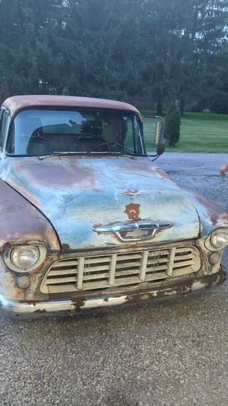 Beautiful Patina build by deboss_garage tewsleyautoparts with a bored 6.2 LS.
#chevytruck #c10 #sweetpatina #patina #reverup #vintage #LS #6.2LS #classic #barnfind #gmc #chevrolet #dtown #carshow