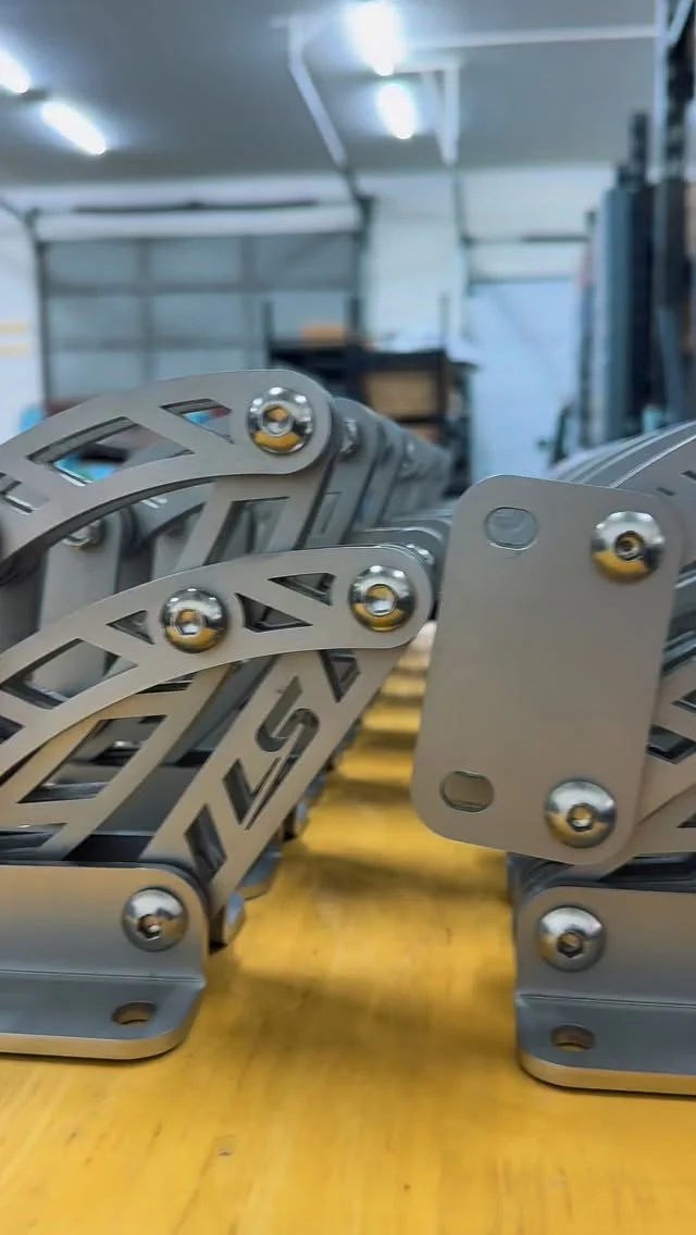 ‼️Fresh off the assembly line‼️ Universal tilt bed scissor hinges.(SOLD AS A PAIR) Your choice of 3/16 stainless hinges built to withstand daily use and offer a clean installation or 3/16 billet aluminum scissor hinges for a next level build and offer a show quality finish with a bit of added bling to your truck. What set are you getting for your build? Buy at Lsfab.com