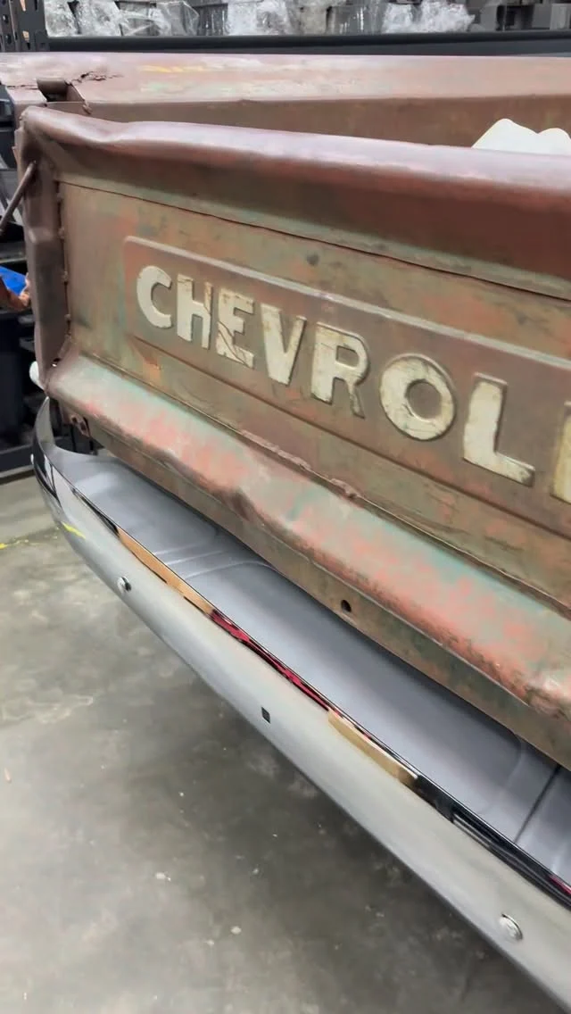 Metal on metal…. 😬
Painted trunnions. PaintedWhat could go wrong? 😬Factory  style 47–53 Chevy/GMC tailgate hinges are notorious for grinding paint and poor fitment.Our CNC 6061 billet tailgate trunnions with Delrin bushings replace that old metal-on-metal setup with a smooth, high-end solution worthy of a proper build.🇺🇸 LSFAB.COM
🇨🇦 LSFAB.CAWould you upgrade this on your truck? 👇#chevy3100 #chevytruck #classicchevytruck #vintagetruck lsfab