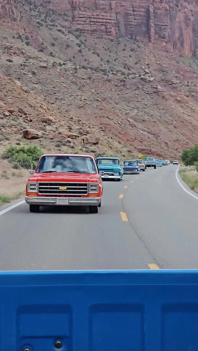 Another epic @slosh_tubz cruise during the @c10_red_rock_retreat weekend! If you ain't here where tf you at?? #redrockretreat #Utah #Moab #Takeover